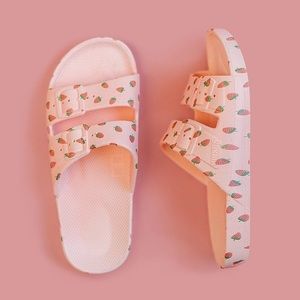 The Jilly Box Sandals - Freedom Moses: Tuti Baby Slides 🍓